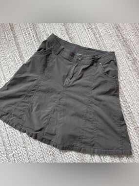 Kuhl Splash Hiking Skirt Size 4 Gray Cargo Pockets UPF 50+ A-Line Athleisure